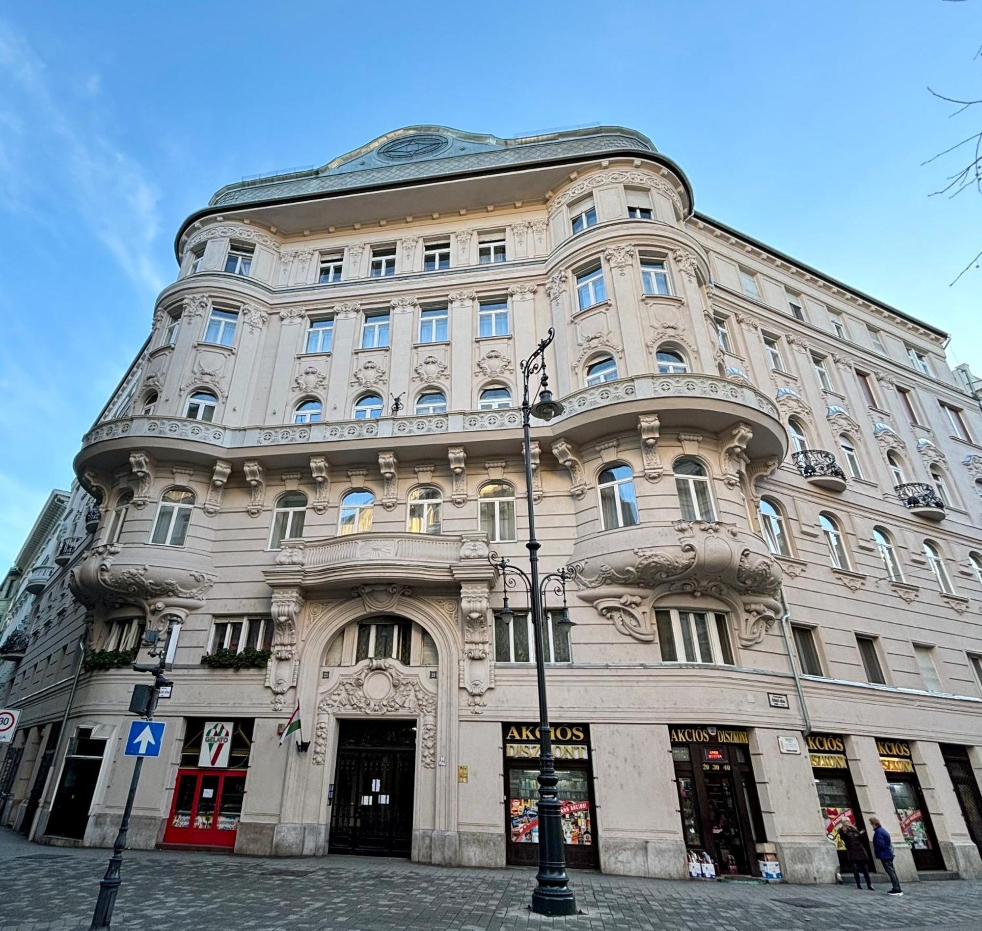 Downtown Royal De Lux Apartment Budapest Exterior photo